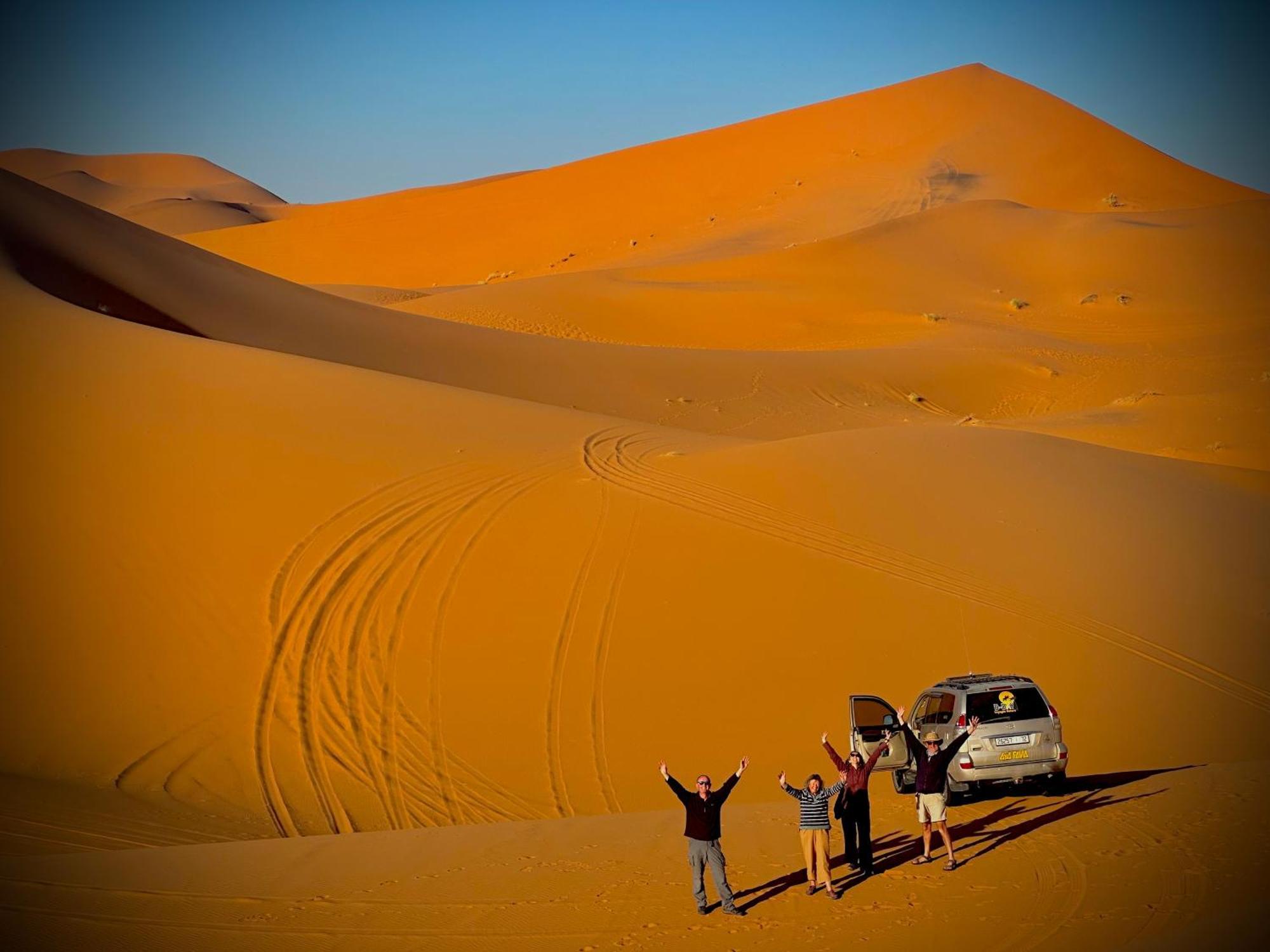 Porte De Sahara Ouzina Bagian luar foto