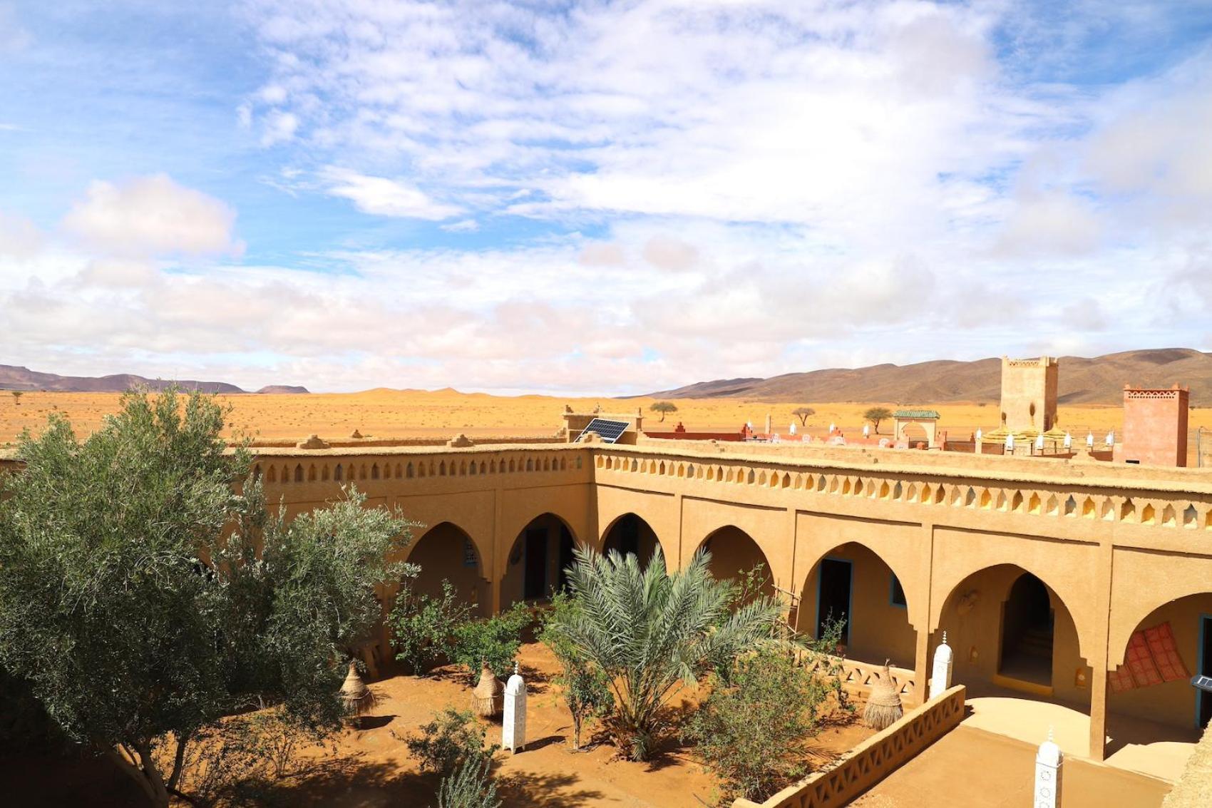 Porte De Sahara Ouzina Bagian luar foto